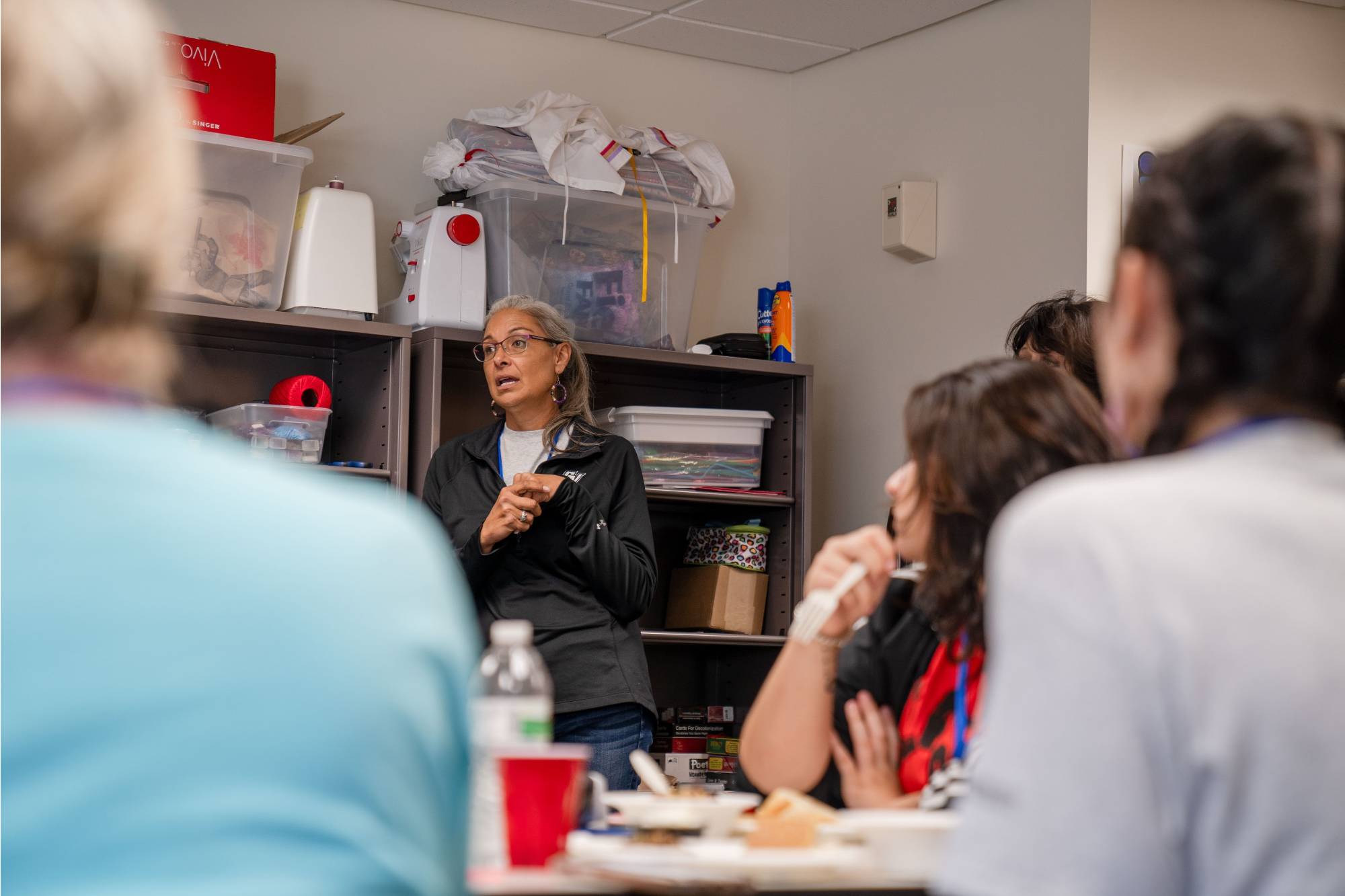 Picture of Lin Bardwell and students